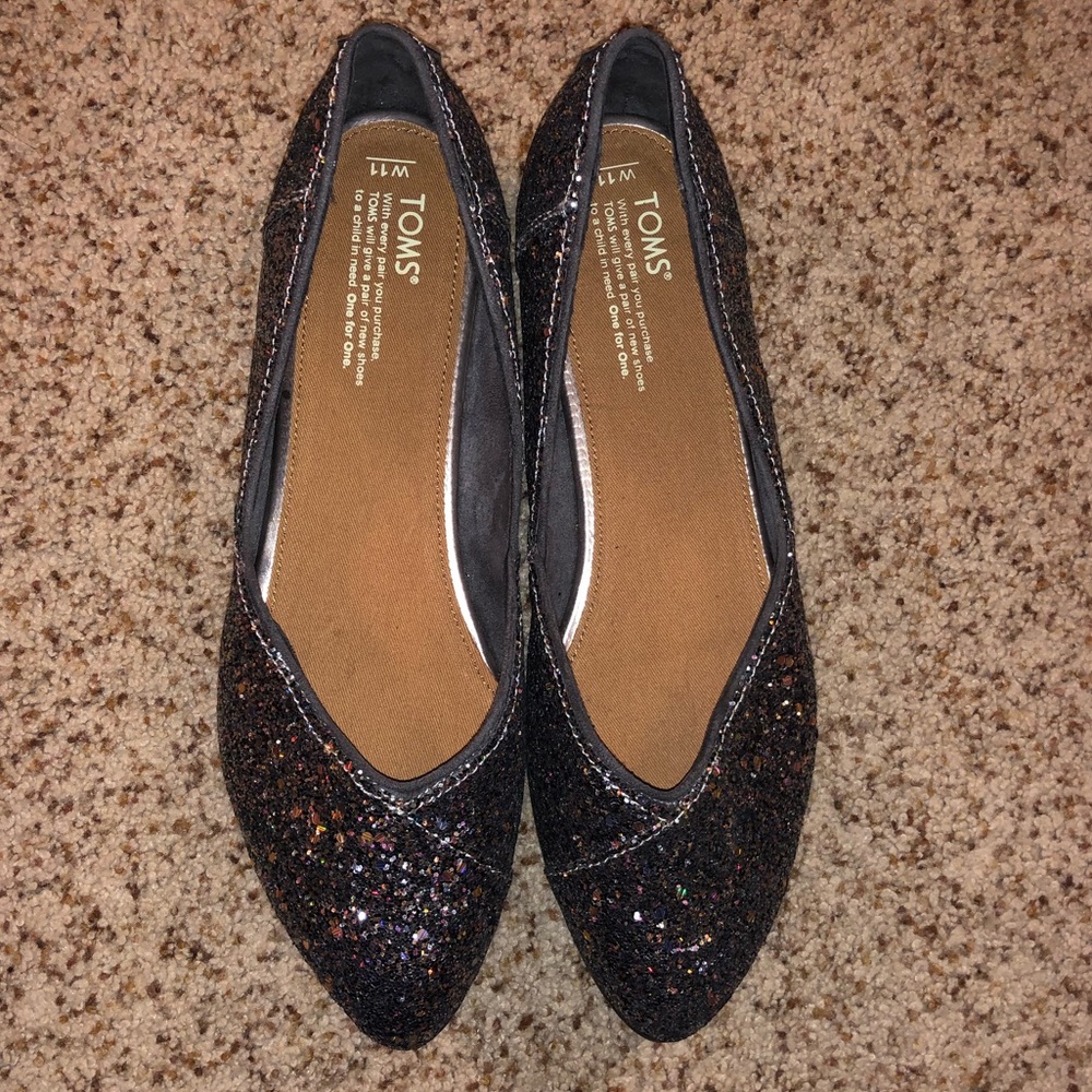 NEW TOMS Glitter Jutti Flats holiday silver grey